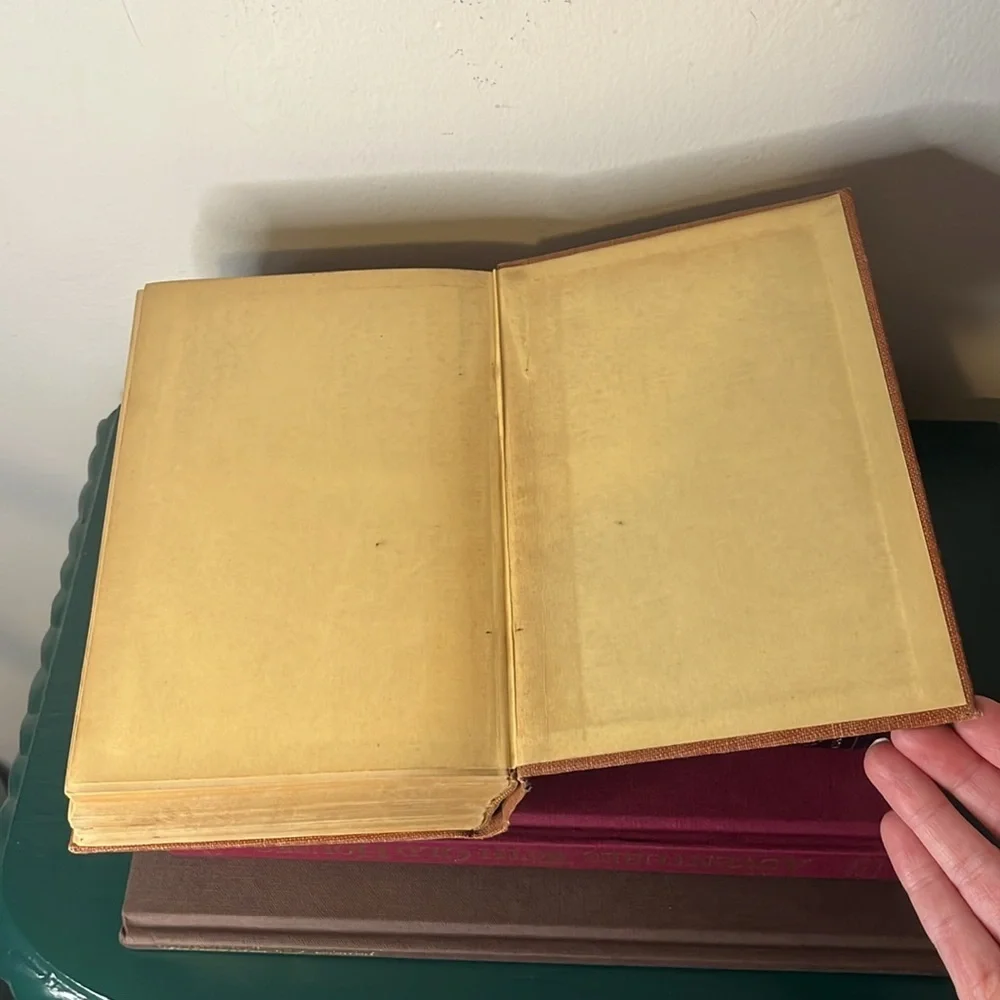 Vintage The Woollcott Reader Bypaths in the Realm of Gold Hardcover Book 1938‎